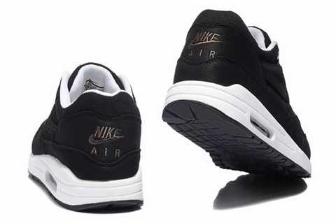 air max femme pas cher noir et blanche